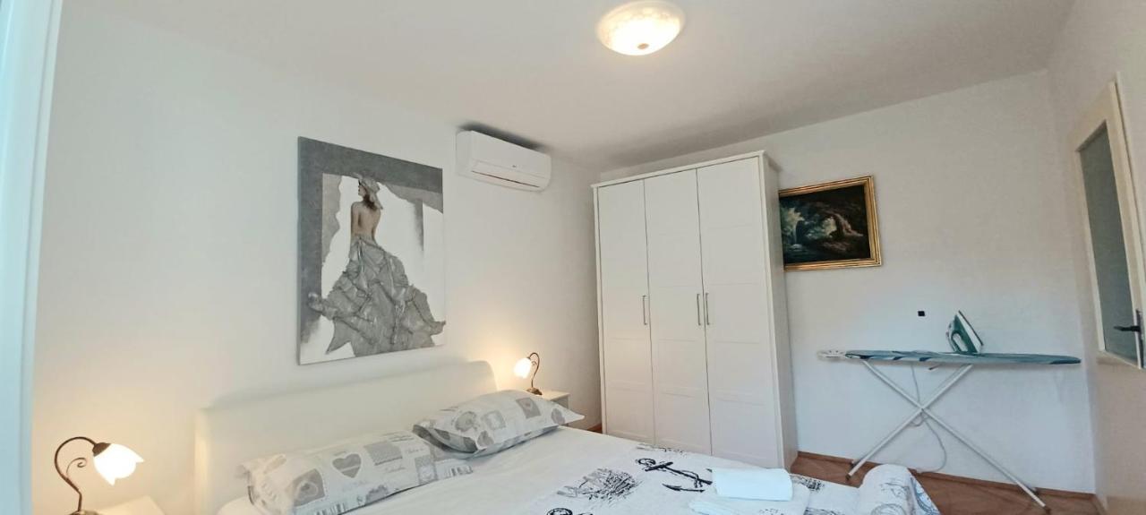 Apartman Perina 特罗吉尔 外观 照片